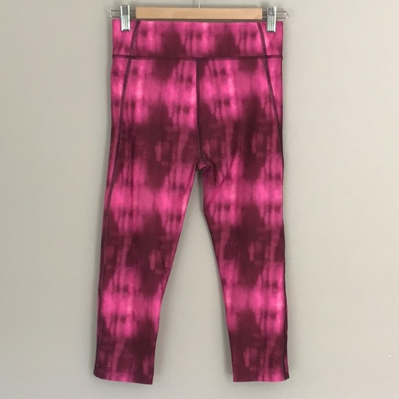 Under Armour Compression Crops - Picture 6 of 12